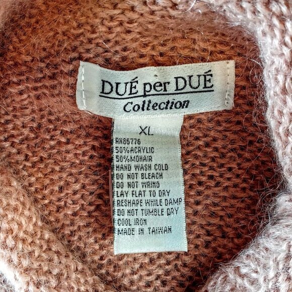 Due Per Due Chunky Cable Knit Sleeveless Sweater - Picture 4 of 4